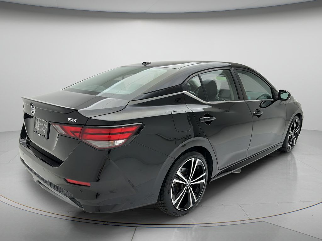 Used 2020 Nissan Sentra SR w/ Electronics Package FWD image 5