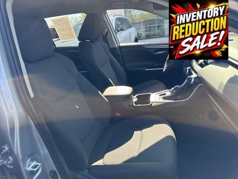 Used 2023 Toyota RAV4 XLE AWD/4WD image 22