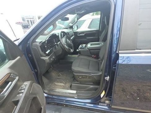 Used 2022 Chevrolet Silverado 1500 RST w/ Protection Package AWD/4WD image 2