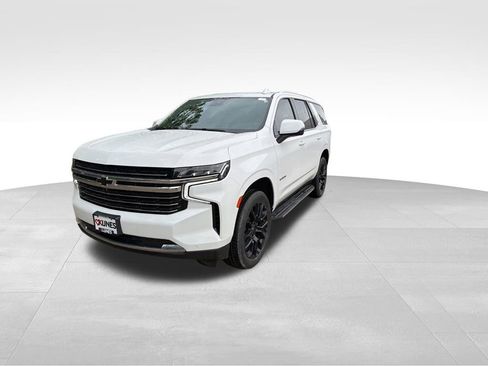 Used 2023 Chevrolet Tahoe LT w/ Luxury Package AWD/4WD image 5