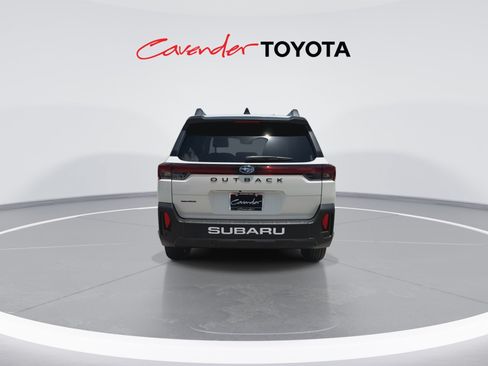 Used 2026 Subaru Outback Touring w/ Touring Package AWD/4WD image 7