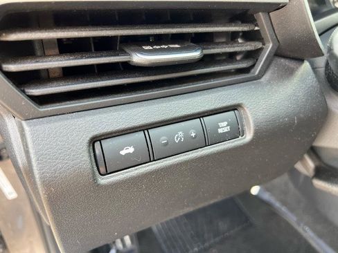 Used 2024 Nissan Altima 2.5 SV image 26