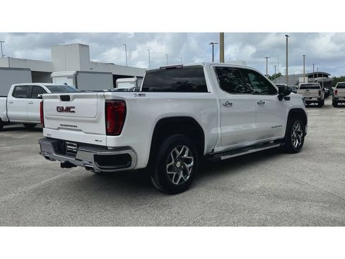 Certified 2023 GMC Sierra 1500 SLT w/ SLT Premium Package AWD/4WD image 8