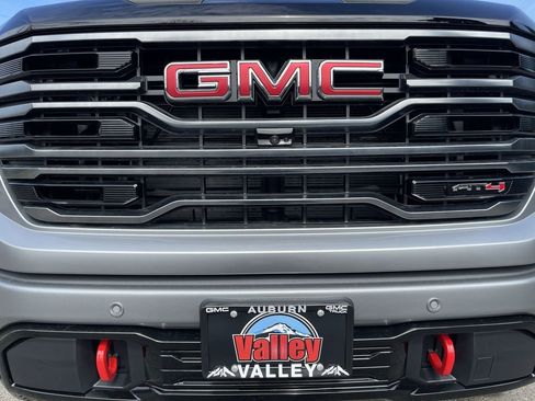 New 2026 GMC Sierra 1500 AT4 w/ Technology Package AWD/4WD image 32