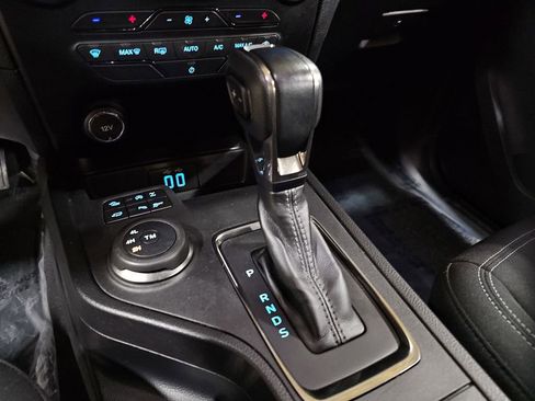 Used 2019 Ford Ranger XLT w/ FX4 Off-Road Package image 15