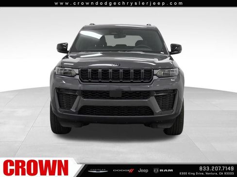 New 2026 Jeep Grand Cherokee Altitude RWD image 2