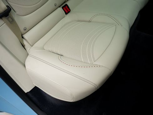 Used 2023 Aston Martin DBX image 63