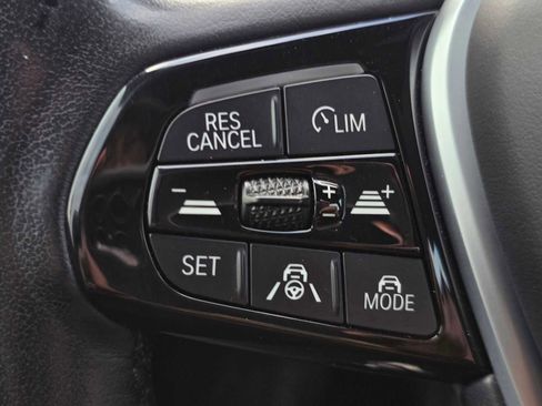 Used 2021 BMW 540i xDrive w/ Premium Package image 30