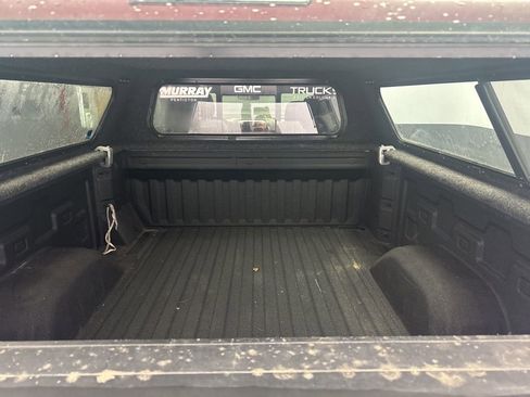 Used 2021 GMC Sierra 1500 Elevation image 41