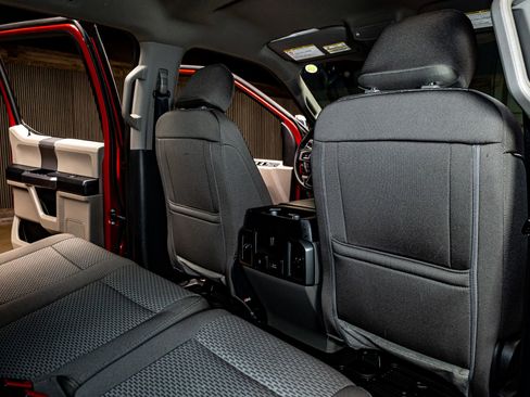 Used 2022 Ford F450 XLT w/ XLT Premium Package image 27