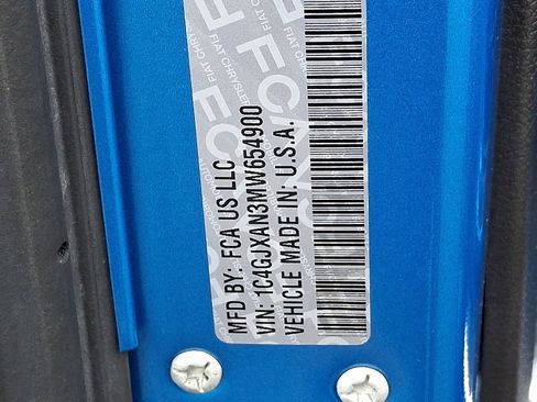 Certified 2021 Jeep Wrangler Sport AWD/4WD image 27