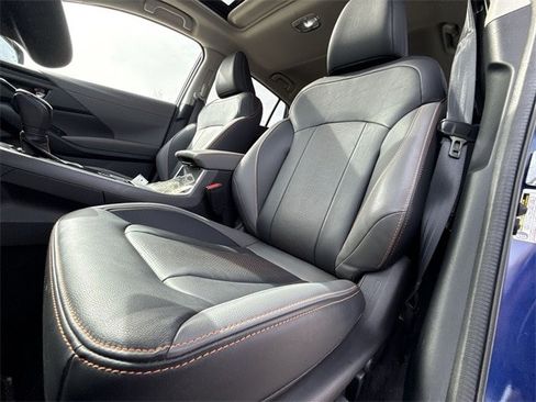 Used 2025 Subaru Crosstrek 2.5i Limited w/ Crosstrek Mirror Package image 11