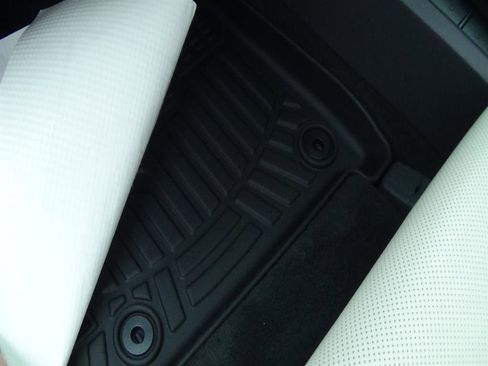 Used 2025 Hyundai Santa Fe SEL image 17