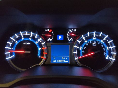 Used 2017 Toyota 4Runner SR5 image 23