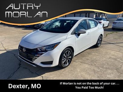 New 2025 Nissan Versa SV w/ Trunk Package