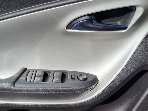Used 2015 Chevrolet Volt Premium w/ Premium Trim Package FWD image 12