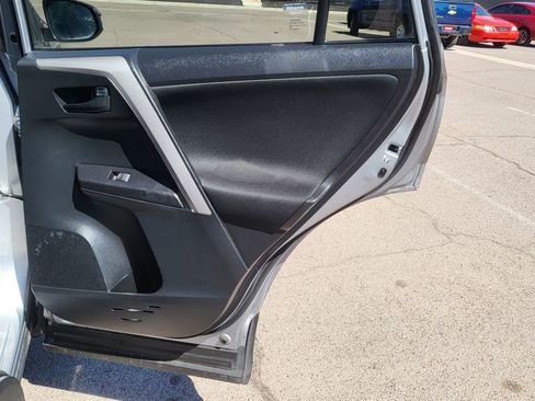 Used 2017 Toyota RAV4 LE image 18