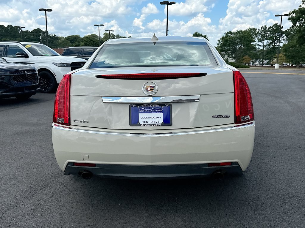 Used 2010 Cadillac CTS Luxury RWD image 15