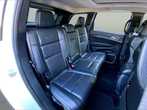 Used 2018 Jeep Grand Cherokee Summit AWD/4WD image 20