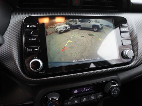 Used 2021 Nissan Kicks SV image 21