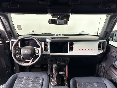 Used 2024 Ford Bronco Heritage Edition image 14