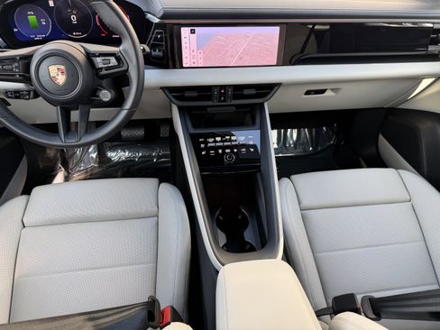 Used 2024 Porsche Macan 4 Electric image 20