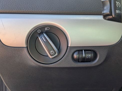 Used 2013 Volkswagen Jetta SE FWD image 21