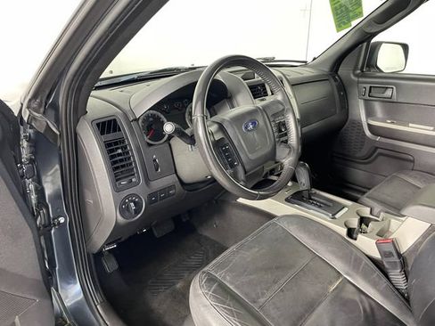 Used 2009 Ford Escape XLT AWD/4WD image 3