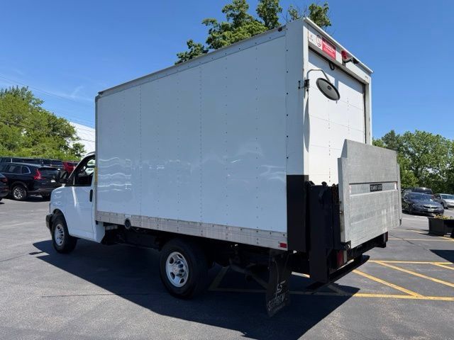 Used 2020 Chevrolet Express 3500 RWD image 6