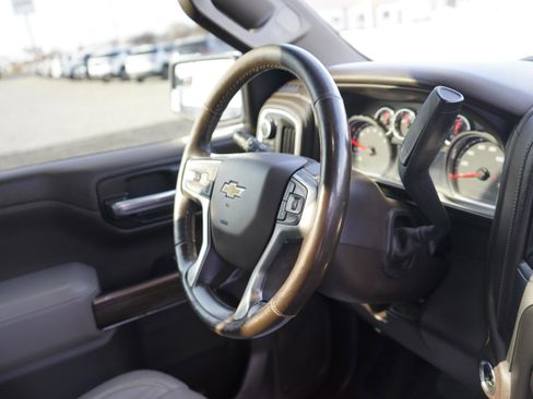 Used 2020 Chevrolet Silverado 1500 LT w/ Texas Edition image 24