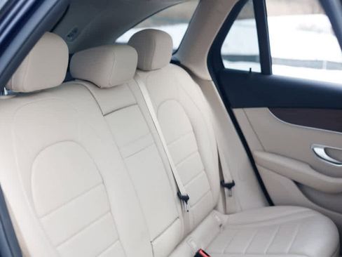 Used 2021 Mercedes-Benz GLC 300 GLC 300 image 13