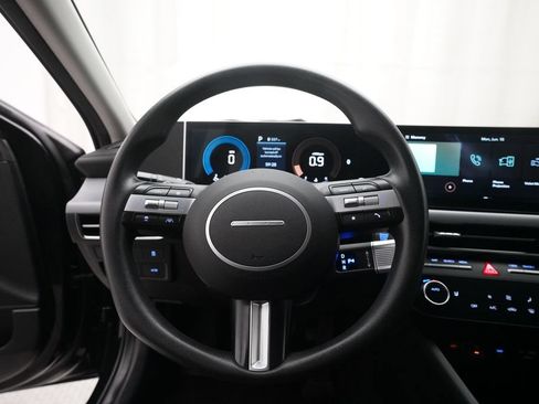 Used 2025 Hyundai Sonata SEL FWD image 4