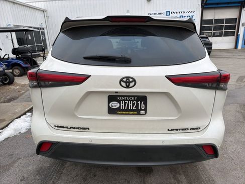 Used 2021 Toyota Highlander Limited image 6