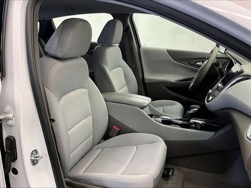 Used 2021 Chevrolet Malibu LT FWD image 6