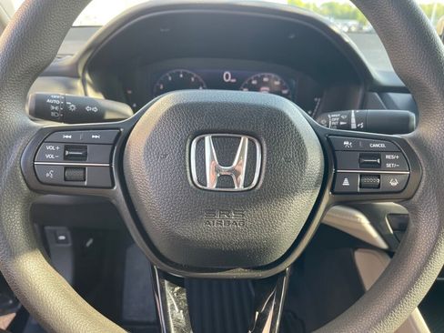 Used 2025 Honda Accord LX image 14
