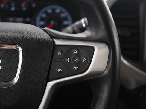 Used 2019 GMC Acadia SLE image 28