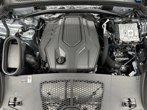New 2025 Porsche Macan image 56