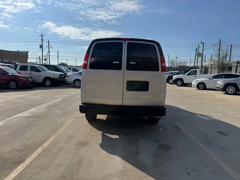 Used 2017 Chevrolet Express 2500 LS image 7