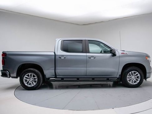 Used 2023 Chevrolet Silverado 1500 RST w/ Z71 Off-Road Package image 13