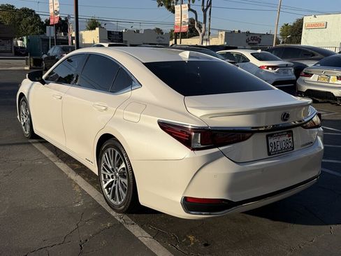 Used 2021 Lexus ES 300h w/ Premium Package FWD image 5