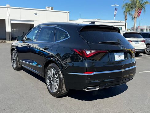 New 2026 Acura MDX SH-AWD w/ Advance Package image 9