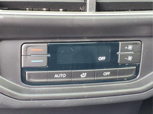 New 2026 Volkswagen Atlas SE image 14