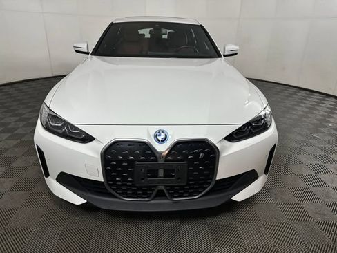 Used 2023 BMW i4 eDrive35 w/ Premium Package image 8