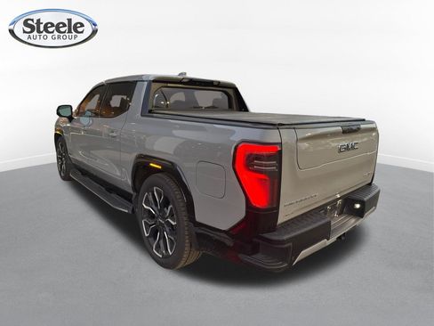 Used 2025 GMC Sierra EV Denali AWD/4WD image 6