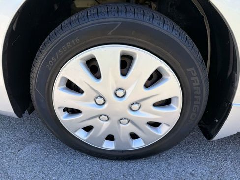 Used 2016 Nissan Sentra SV FWD image 10