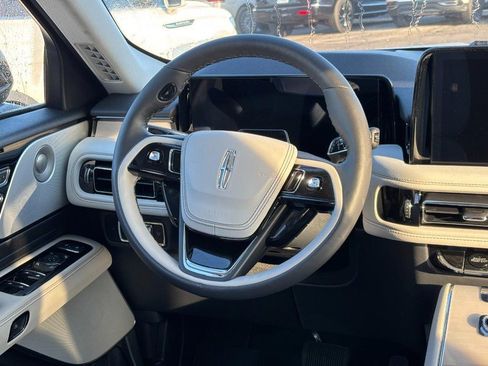 New 2026 Lincoln Aviator Reserve image 13