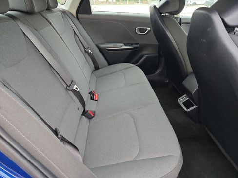 Used 2025 Kia K4 FWD image 29