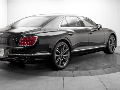 New 2026 Bentley Flying Spur V8