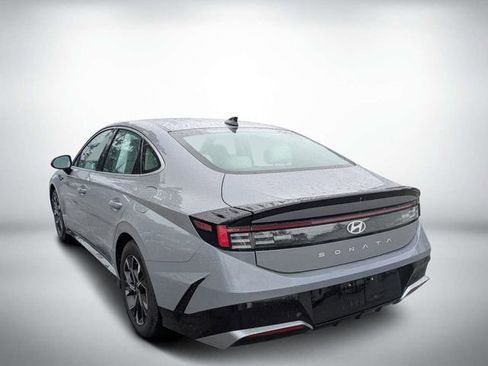 Used 2024 Hyundai Sonata SEL FWD image 5