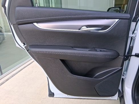 Used 2024 Cadillac XT5 Luxury w/ LPO, Floor Liner Package image 16
